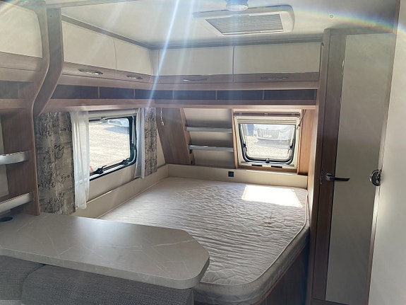 Hobby 560 kmfe de luxe 8 of 13