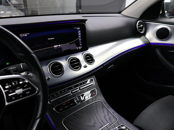Mercedes-Benz E200 16 of 27