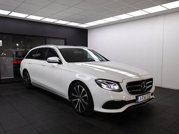 Mercedes-Benz E200 5 of 5