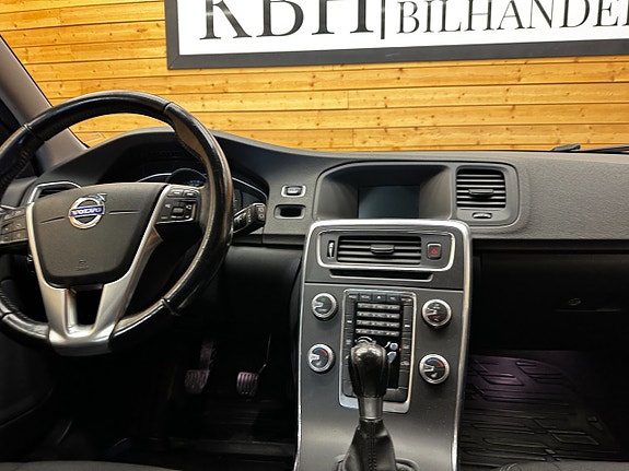 Volvo V60 19 of 22