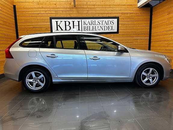 Volvo V60 7 of 22