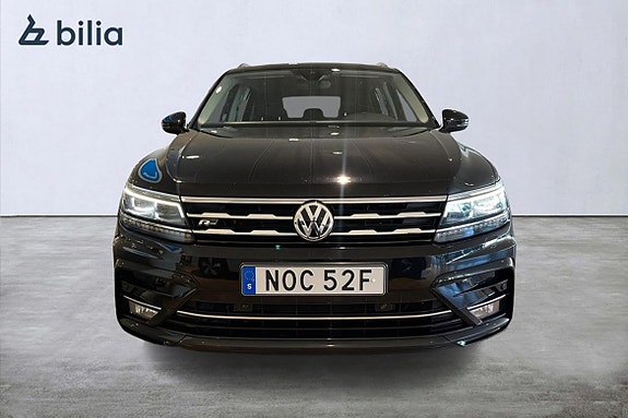 Volkswagen Tiguan Allspace 4 of 5