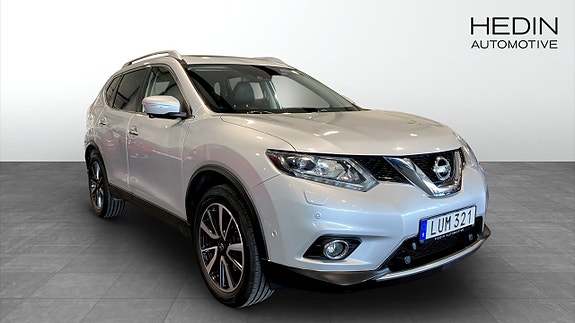 Nissan X-Trail 3 of 5