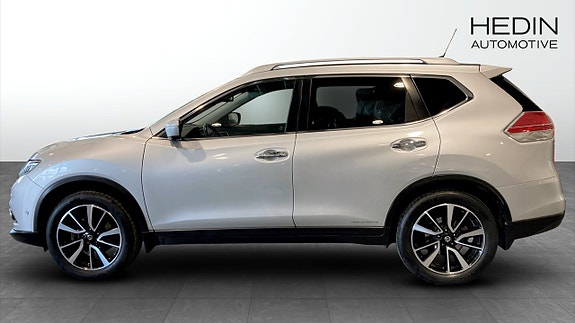 Nissan X-Trail 4 of 5