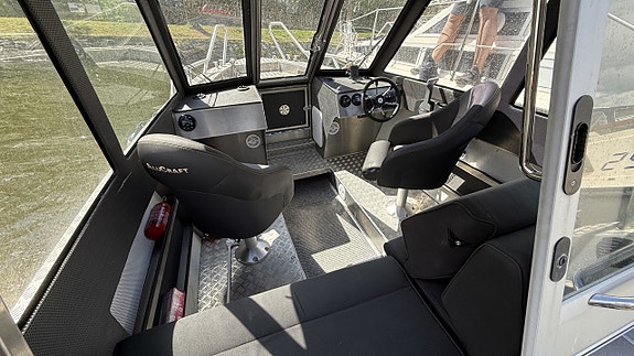 Alucraft 19 AC / Yamaha F130 - 18 RESERVERAD 3 of 5