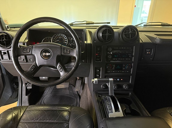 Hummer H2 7 of 17