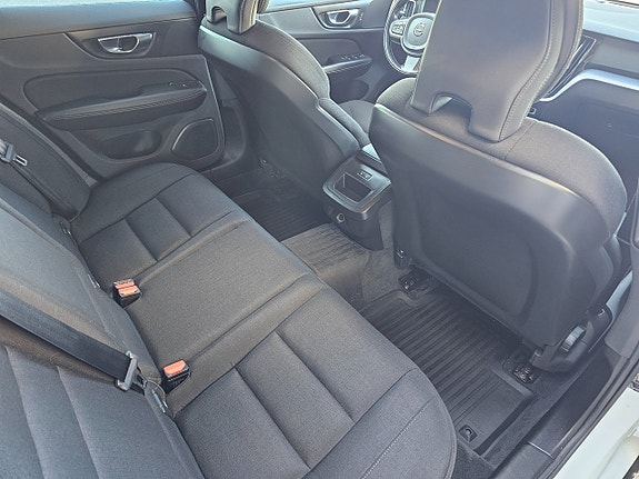 Volvo V60 10 of 17