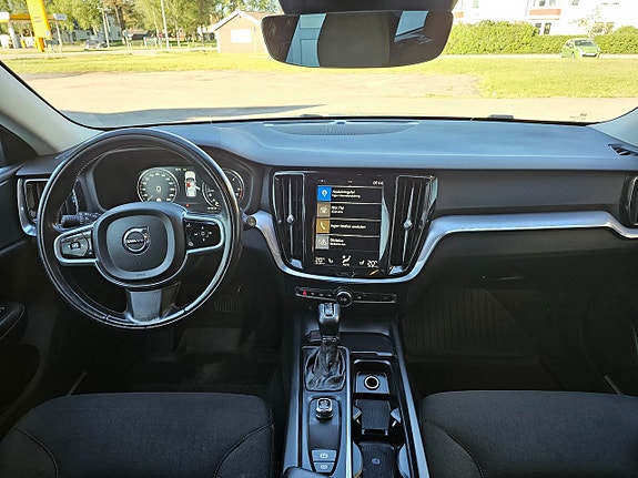Volvo V60 11 of 17