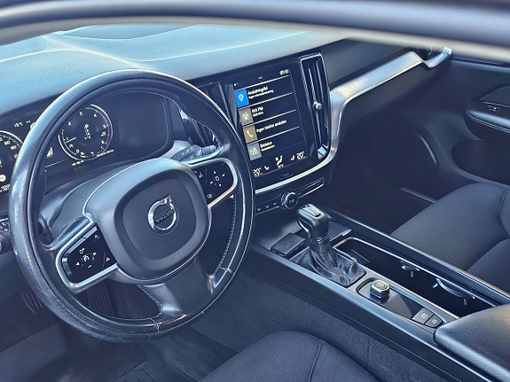 Volvo V60 13 of 17