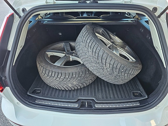 Volvo V60 12 of 17
