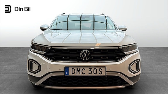 Volkswagen T-Roc 4 of 5