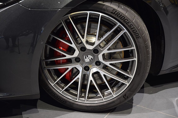Porsche Panamera 4S 24 of 24