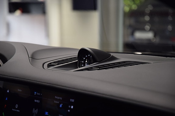 Porsche Panamera 4S 19 of 24