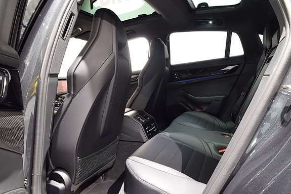 Porsche Panamera 4S 11 of 24