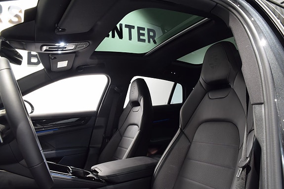 Porsche Panamera 4S 6 of 24
