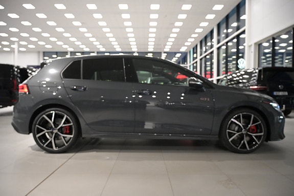 Volkswagen Golf I 6 of 26