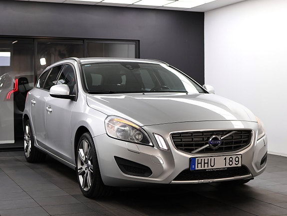 Volvo V60 4 of 5