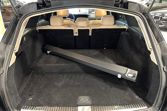 Mercedes-Benz E300 de 20 of 26