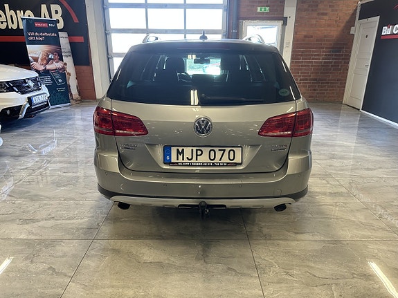 Volkswagen Passat Alltrack 14 of 20