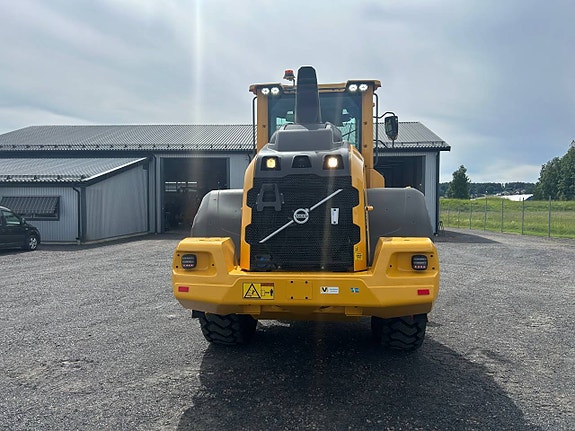 Volvo L90H 7 of 12