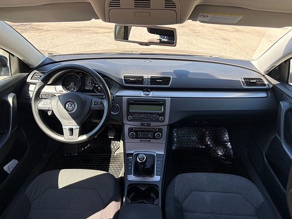 Volkswagen Passat 5 of 5