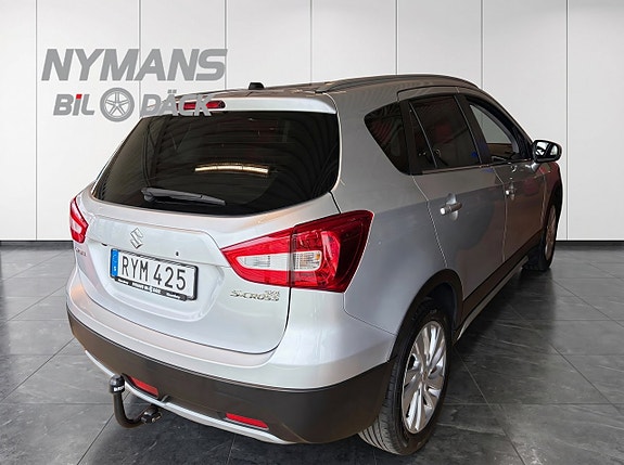 Suzuki S-Cross 4 of 5