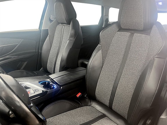 Peugeot 5008 5 of 5