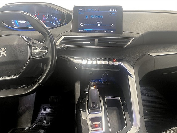 Peugeot 5008 9 of 15