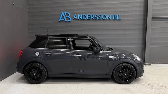 MINI John Cooper Works 5 of 5