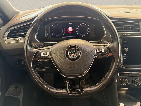 Volkswagen Tiguan Allspace 6 of 13