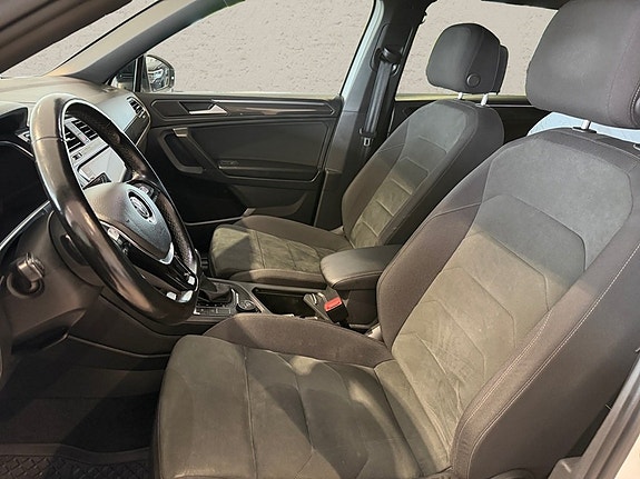 Volkswagen Tiguan Allspace 4 of 5