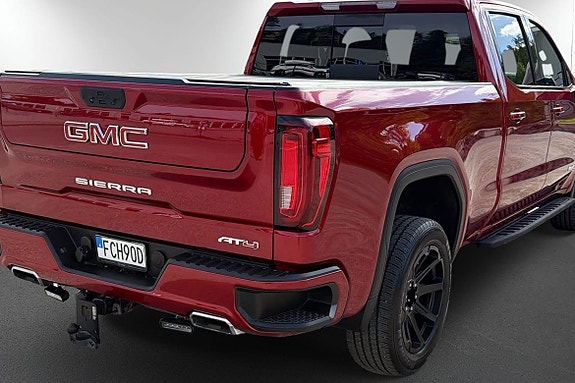 GMC Sierra 9 of 15