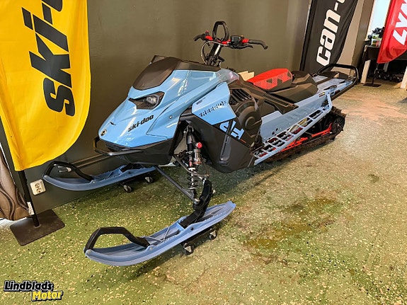 Ski-Doo Freeride STD 146" 850 E-TEC -26 m. SHOT / Moms / Kylare
