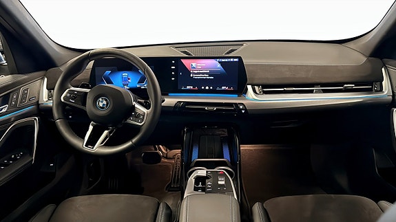 BMW X1 4 of 5