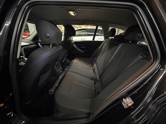 BMW 320d 11 of 20