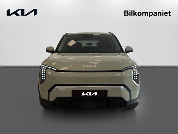 Kia EV3 2 of 5