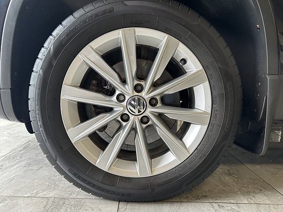 Volkswagen Tiguan 7 of 22