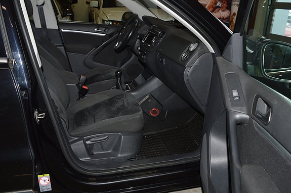 Volkswagen Tiguan 18 of 22