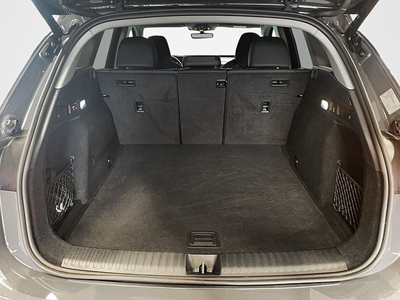 Audi Q6 e-tron 10 of 12