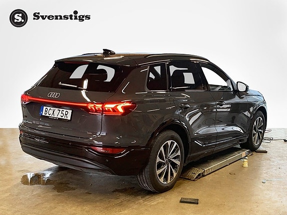 Audi Q6 e-tron 5 of 5