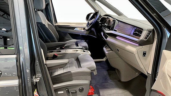 Volkswagen Multivan 3 of 5