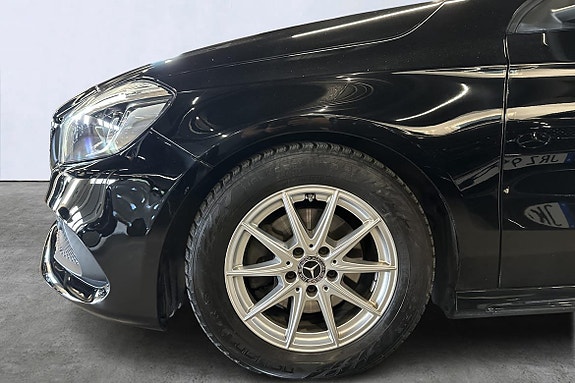 Mercedes-Benz A200 5 of 5