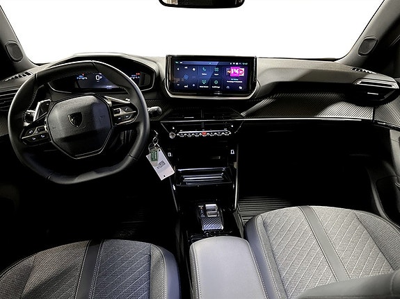 Peugeot 2008 6 of 18