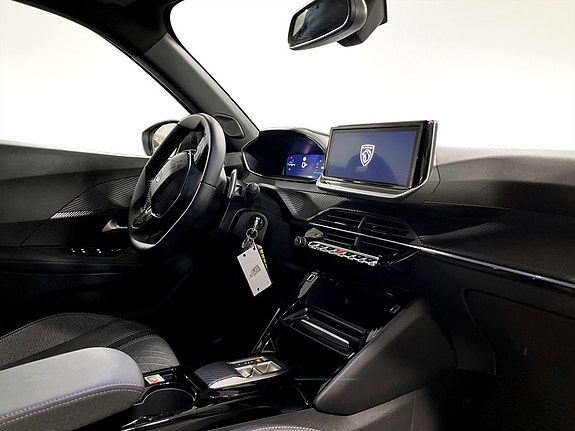 Peugeot 2008 14 of 18
