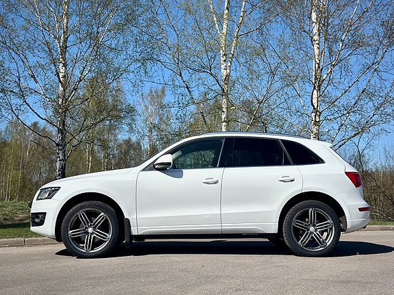 Audi Q5 2 of 5