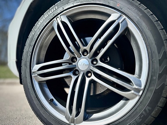 Audi Q5 13 of 17