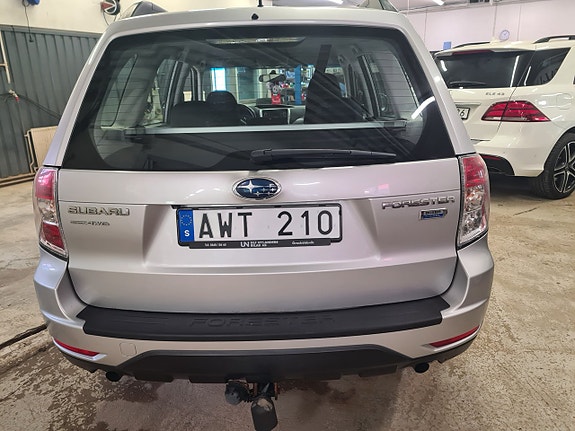 Subaru Forester 3 of 5