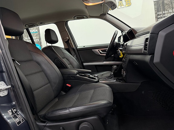 Mercedes-Benz GLK320 14 of 20