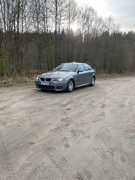 BMW 520d 3 of 5
