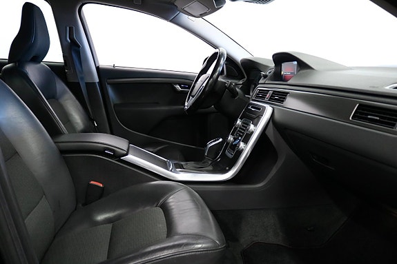 Volvo V70 6 of 24